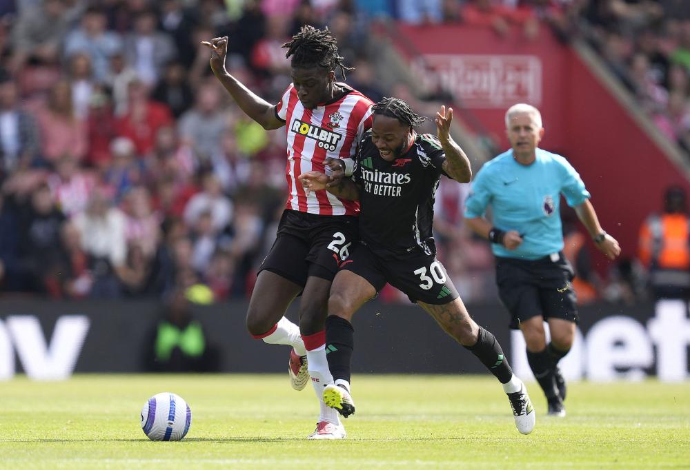 欧预赛门将零封榜：皮克福德7次第一、乌奈-西蒙5次第二